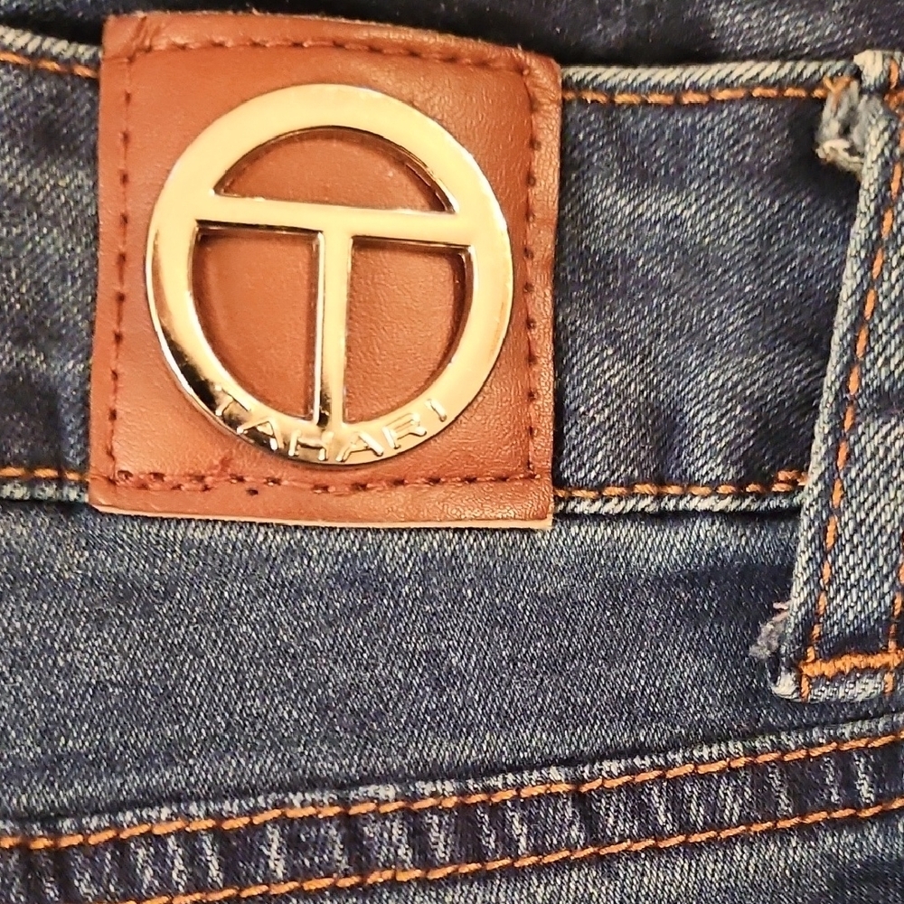 Tahari- Chloe - Fit Solution Skinny- Size 10/30 - Picture 7 of 10